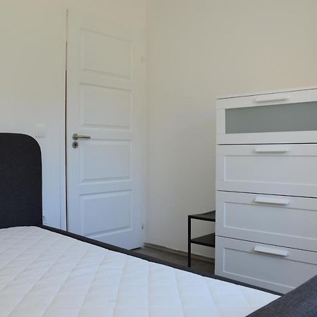 Quiet Residential Area B Taplan - 2 Bedroom And Living Room Apartment Szombathely Ngoại thất bức ảnh